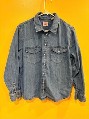 Levi's Light Blue Denim Shirt with Red Label pearl buttons